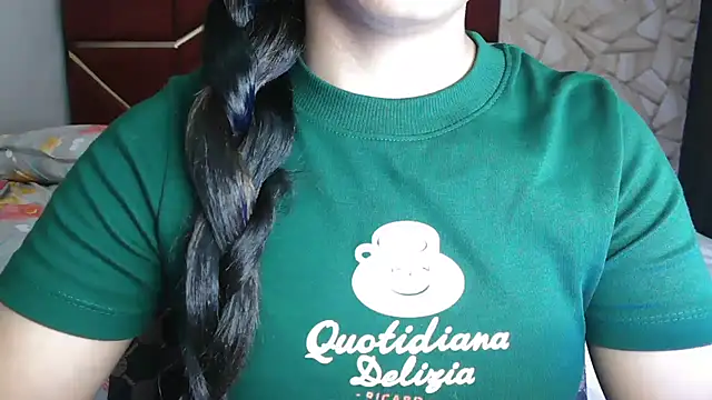 Snapshot of Somiya87 chatting on April 2026 05:39:01 PM Somiya87 online show from April 2026 05:39:01 PM