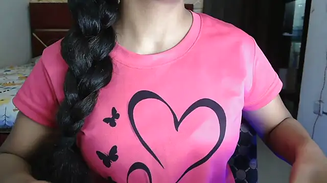 Snapshot of Somiya87 chatting on April 2026 06:01:02 PM Somiya87 online show from April 2026 06:01:02 PM