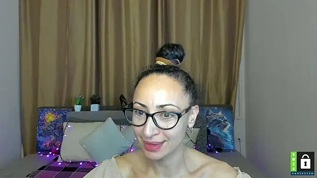 Arianasweety23 online show from November 2025 06:30:01 PM