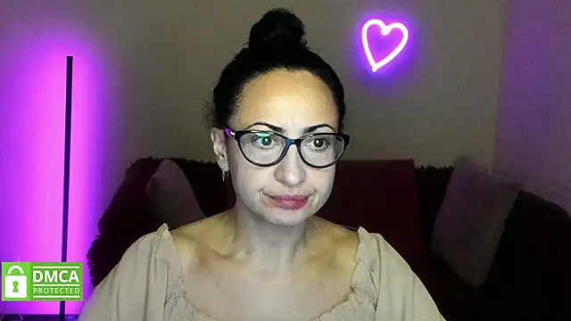 Arianasweety23 online show from November 2025 06:29:01 PM