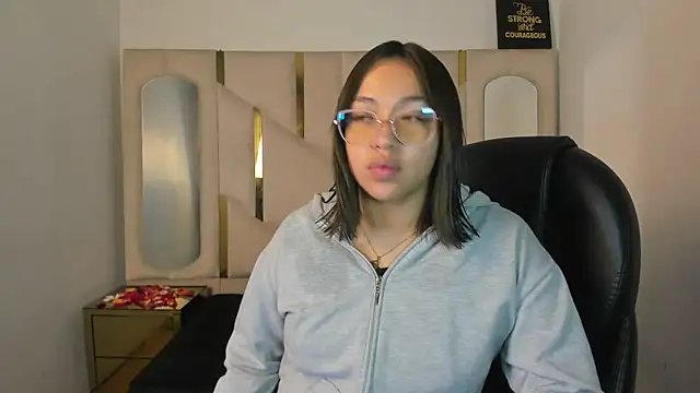 Snapshot of IsabellRodriguez18 chatting on February 2026 03:58:01 AM IsabellRodriguez18 online show from February 2026 03:58:01 AM