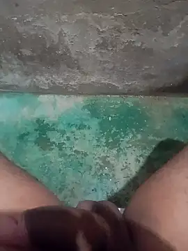 Snapshot of yaxom33 chatting on March 2026 12:05:01 AM yaxom33 online show from March 2026 12:05:01 AM