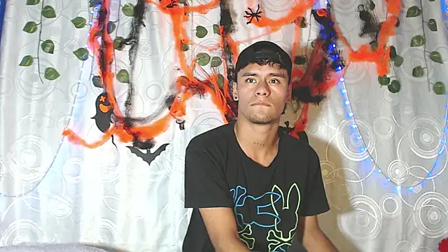 Andres 7676 online show from October 2025 09:47:01 PM