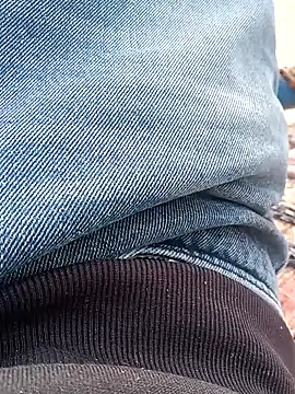 Snapshot of playboyz77 chatting on December 2024 09:37:02 AM playboyz77 online show from December 2024 09:37:02 AM