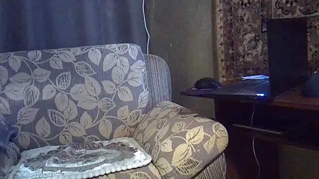 Snapshot of EllaJohnsonX chatting on April 2026 07:29:01 PM EllaJohnsonX online show from April 2026 07:29:01 PM