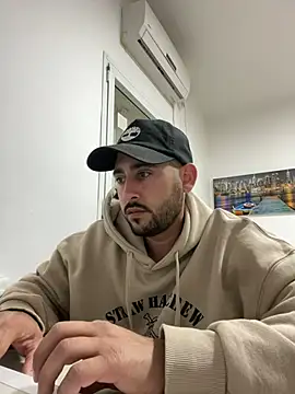 Snapshot of luffykingofpirets chatting on January 2025 02:34:01 PM luffykingofpirets online show from January 2025 02:34:01 PM