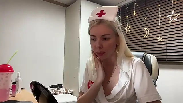 Snapshot of yunasuka chatting on January 2025 07:55:01 PM yunasuka online show from January 2025 07:55:01 PM