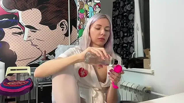 Snapshot of yunasuka chatting on February 2025 06:10:01 PM yunasuka online show from February 2025 06:10:01 PM