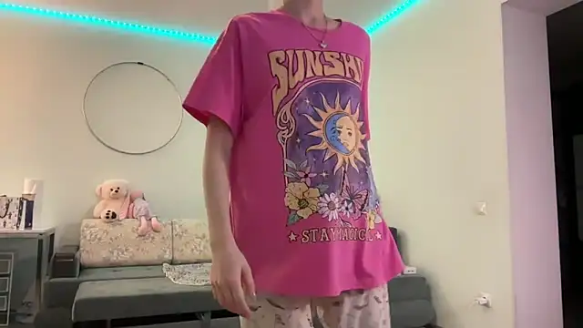 Snapshot of yunasuka chatting on February 2025 10:48:02 PM yunasuka online show from February 2025 10:48:02 PM