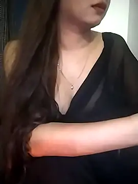 Aish29xh online show from March 2025 07:37:02 PM