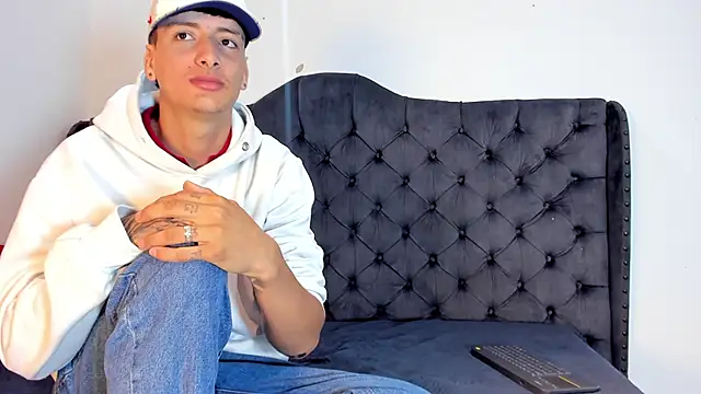 two milkyway online show from December 2025 01:28:02 PM