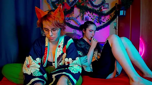 TrickyKitsune online show from January 2026 07:11:01 PM