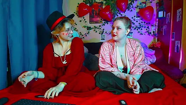 TrickyKitsune online show from February 2026 03:09:02 PM