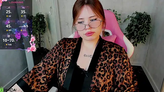 Snapshot of EricaElliott chatting on April 2026 09:47:01 AM EricaElliott online show from April 2026 09:47:01 AM