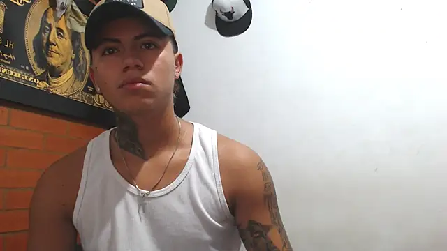 Snapshot of Thiago_x_Sahara chatting on December 2024 10:56:02 AM Thiago x Sahara online show from December 2024 10:56:02 AM