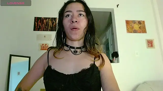 Snapshot of Maam_Ine chatting on March 2026 12:37:02 AM Maam Ine online show from March 2026 12:37:02 AM