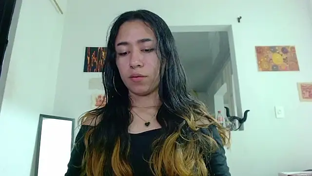 Snapshot of Maam_Ine chatting on April 2026 11:49:02 PM Maam Ine online show from April 2026 11:49:02 PM