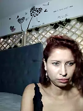 Snapshot of Mia_WAll chatting on January 2025 09:08:01 AM Mia WAll online show from January 2025 09:08:01 AM