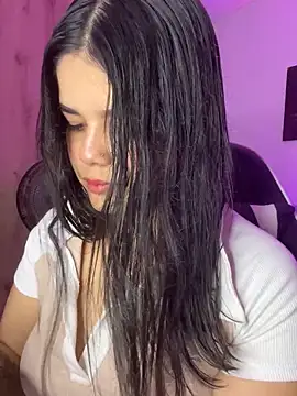 Snapshot of pretty_angela1 chatting on October 2025 11:57:01 PM pretty angela1 online show from October 2025 11:57:01 PM
