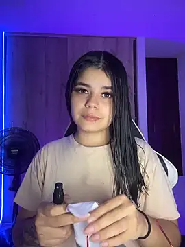 Snapshot of pretty_angela1 chatting on June 2026 08:17:02 AM pretty angela1 online show from June 2026 08:17:02 AM