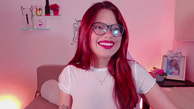 EmiF26 online show from January 2025 01:18:02 AM