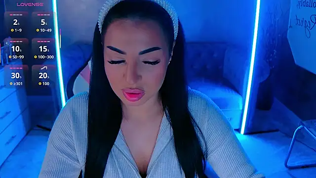 evanew  online show from November 2025 05:04:02 PM