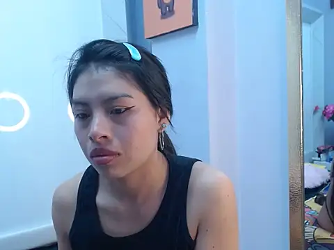 Snapshot of Chloe_Martini chatting on January 2025 03:00:02 AM Chloe Martini online show from January 2025 03:00:02 AM