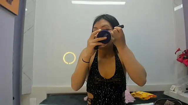 Snapshot of Chloe_Martini chatting on October 2025 03:39:02 AM Chloe Martini online show from October 2025 03:39:02 AM