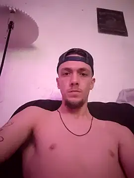 Snapshot of charmingHWC chatting on January 2025 02:29:01 AM charmingHWC online show from January 2025 02:29:01 AM