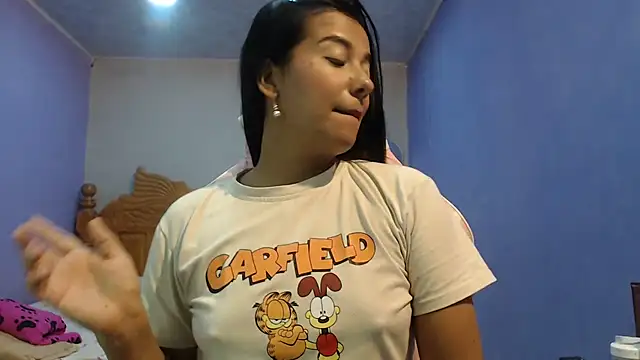 Coral0403 online show from September 2025 03:27:02 PM