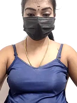 Snapshot of meena_27 chatting on November 2025 07:13:02 PM meena 27 online show from November 2025 07:13:02 PM