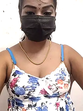 Snapshot of meena_27 chatting on November 2025 06:17:01 PM meena 27 online show from November 2025 06:17:01 PM