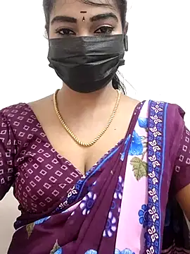 Snapshot of meena_27 chatting on November 2025 07:14:01 AM meena 27 online show from November 2025 07:14:01 AM