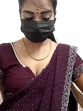 Snapshot of meena_27 chatting on November 2025 06:46:02 AM meena 27 online show from November 2025 06:46:02 AM