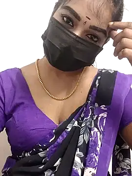 Snapshot of meena_27 chatting on November 2025 06:13:01 AM meena 27 online show from November 2025 06:13:01 AM