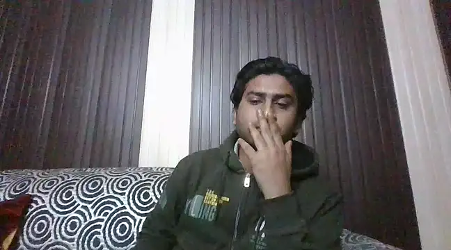 Snapshot of indihotguy chatting on February 2025 01:37:02 PM indihotguy online show from February 2025 01:37:02 PM