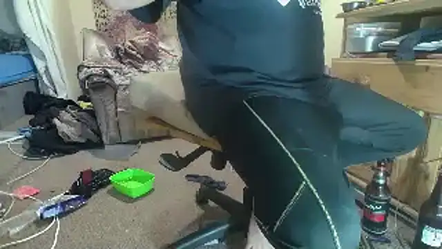 Snapshot of poesnuus999 chatting on September 2025 06:31:02 PM poesnuus999 online show from September 2025 06:31:02 PM