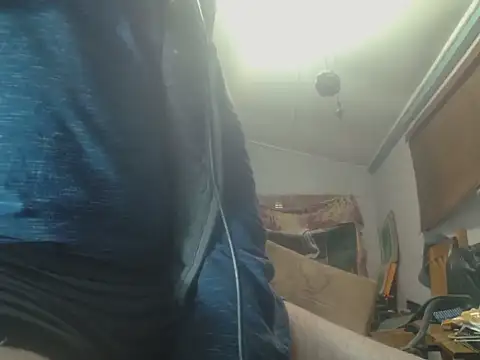 poesnuus999 online show from April 2026 01:31:02 AM