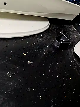 Snapshot of niyack69 chatting on October 2025 10:40:02 PM niyack69 online show from October 2025 10:40:02 PM