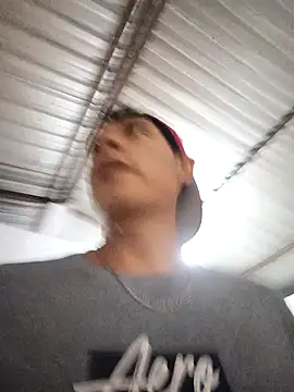 Snapshot of elmazitogrande chatting on December 2024 11:31:02 PM elmazitogrande online show from December 2024 11:31:02 PM