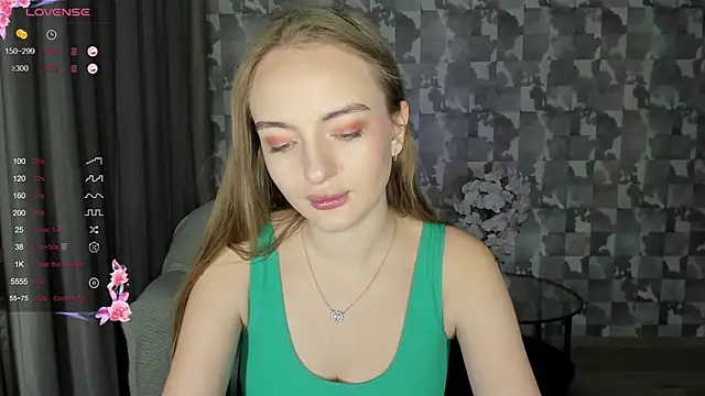 Snapshot of A_delina chatting on February 2025 03:19:01 PM A delina online show from February 2025 03:19:01 PM