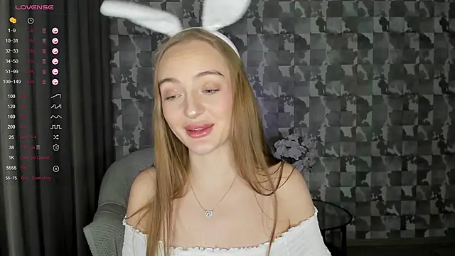 Snapshot of A_delina chatting on February 2025 04:42:02 PM A delina online show from February 2025 04:42:02 PM