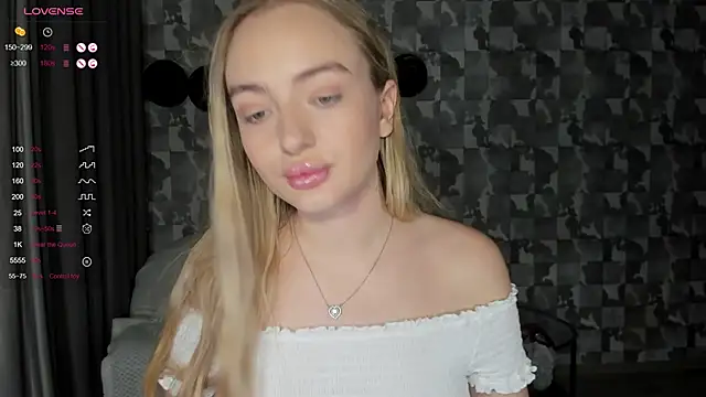 Snapshot of A_delina chatting on November 2025 01:57:01 PM A delina online show from November 2025 01:57:01 PM