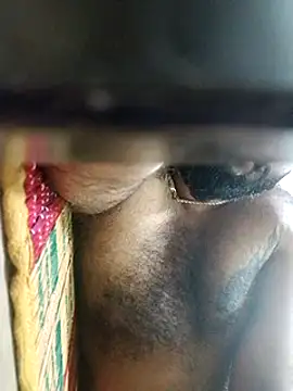 Snapshot of carria_homes chatting on December 2024 08:32:01 PM carria homes online show from December 2024 08:32:01 PM