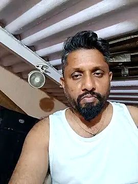 Snapshot of carria_homes chatting on February 2025 06:04:01 PM carria homes online show from February 2025 06:04:01 PM