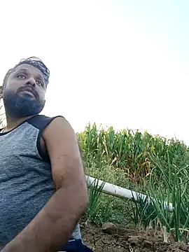 Snapshot of carria_homes chatting on February 2025 12:28:01 PM carria homes online show from February 2025 12:28:01 PM