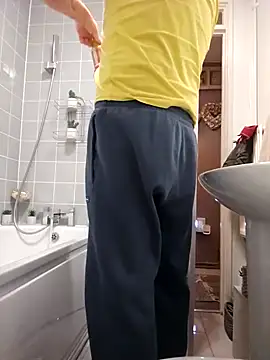 Naked Uk Guy online show from February 2025 07:19:02 PM