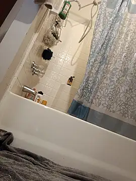 Snapshot of 618fuckupp chatting on December 2025 04:23:02 PM 618fuckupp online show from December 2025 04:23:02 PM