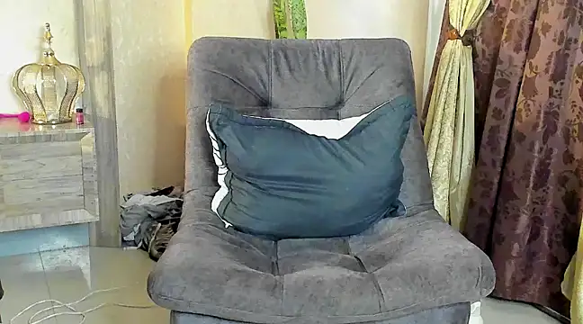 benjamincol online show from February 2025 05:53:01 PM