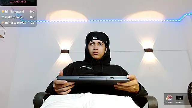 Snapshot of Br4ndxpimm chatting on November 2025 02:29:02 PM Br4ndxpimm online show from November 2025 02:29:02 PM